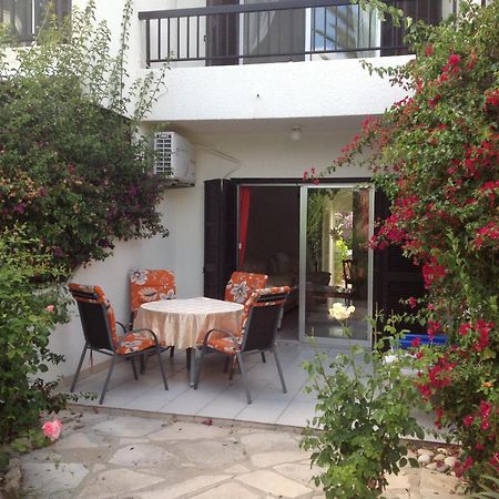 Paphos Townhouse Villa Kültér fotó